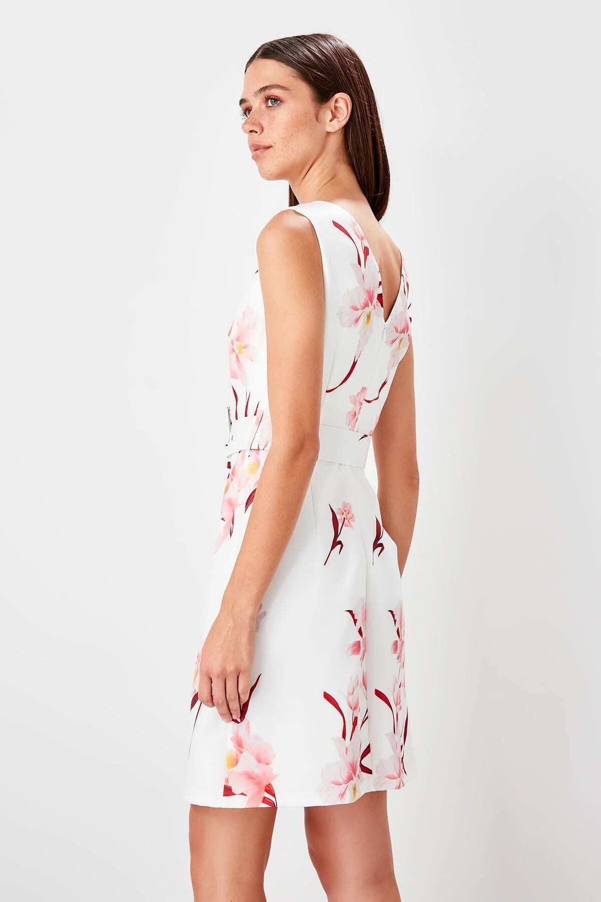 Fall in Love Belted Floral Print Dress