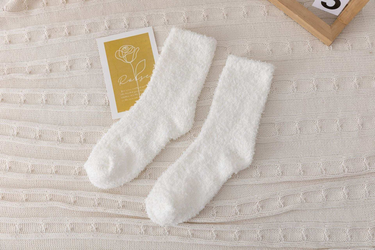 Cross-Border Non-Shedding Coral Velvet Socks For Men And Women Solid Color Half Velvet Socks Mid-Tube Plus Velvet Warm Sleep Floor Socks