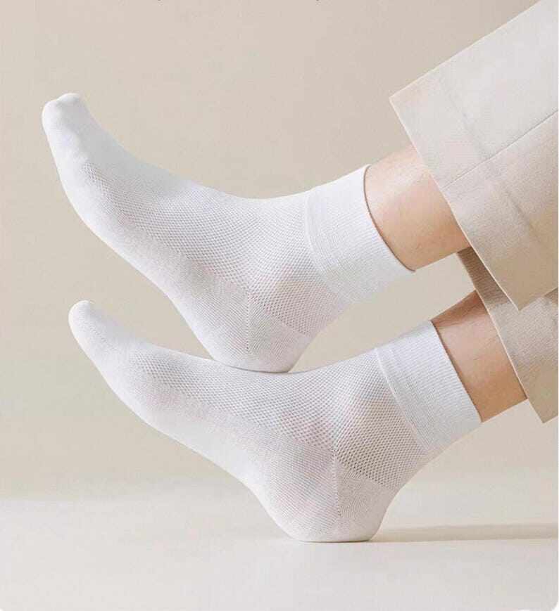 100% Cotton Seamless Toe Lightweight Airflow Mesh Breathable Mid-Calf Socks, Crew Socks for Men and Women, All-Day Fresh, Gift